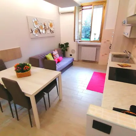 Bnbook-villafranca Train Station Apartment